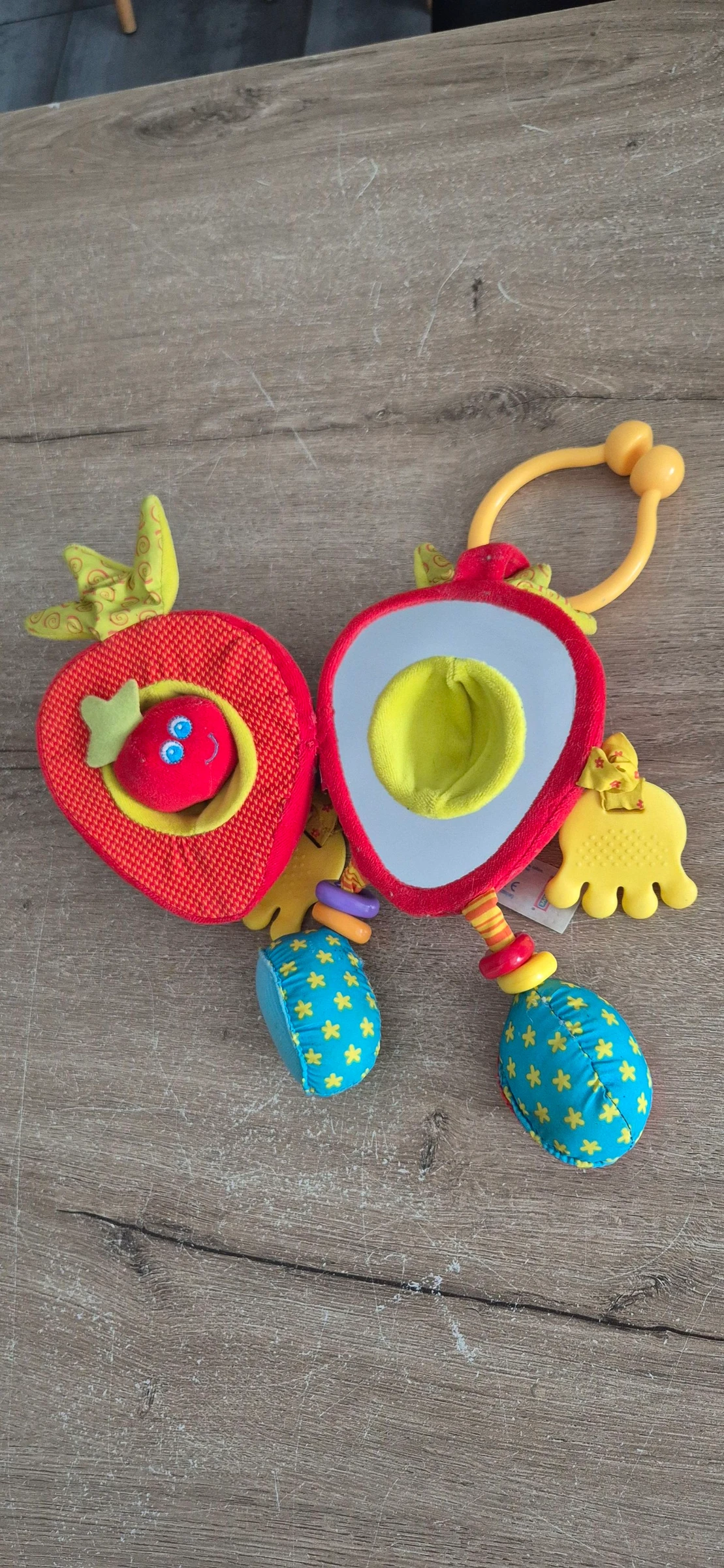 Fruity Pals Strawberry Activity Plush – photo 2